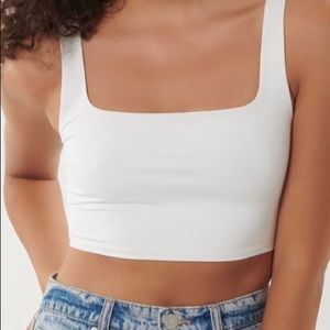 2 cropped tank tops